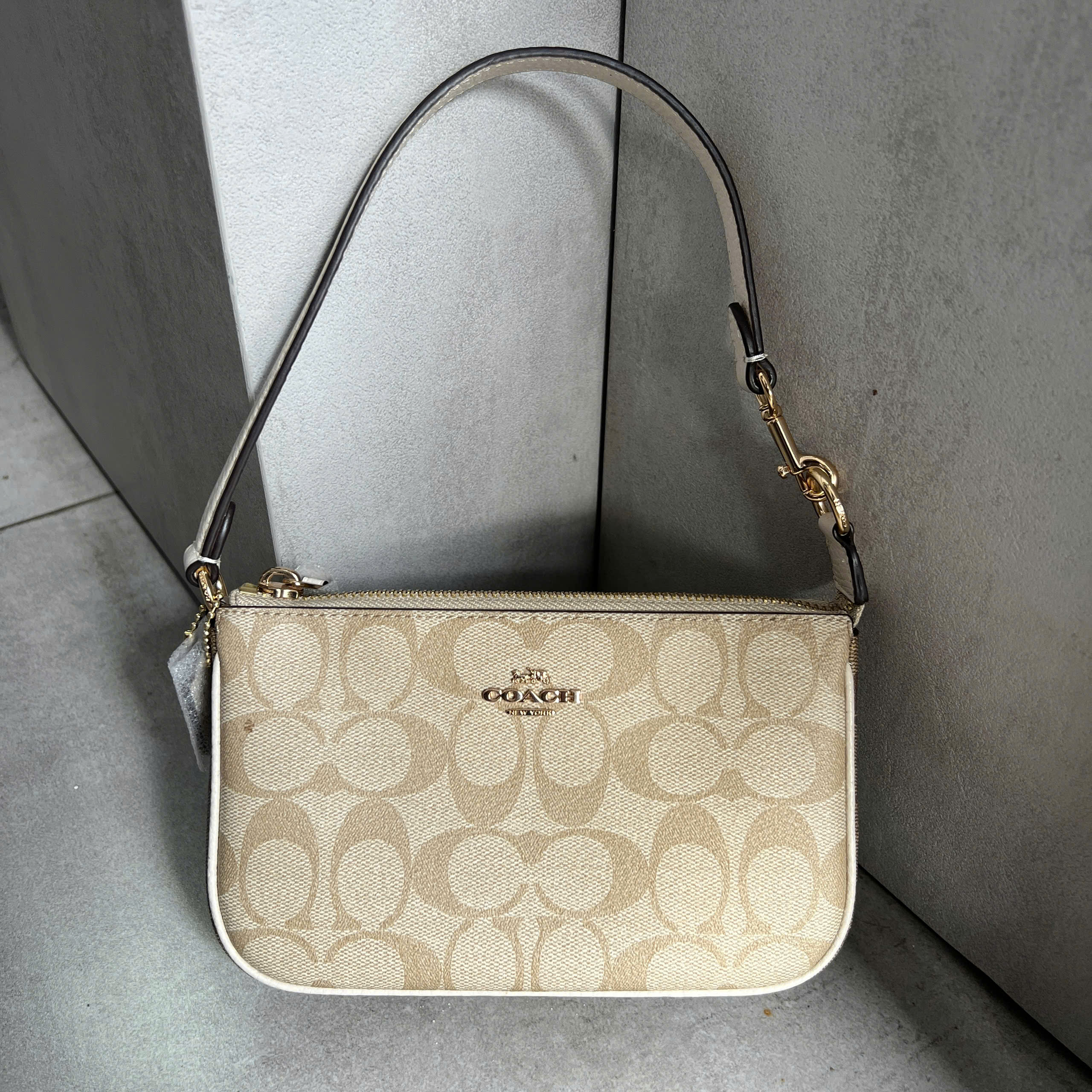COACH SIGNATURE NOLITA BAG - CREAM/WHITE