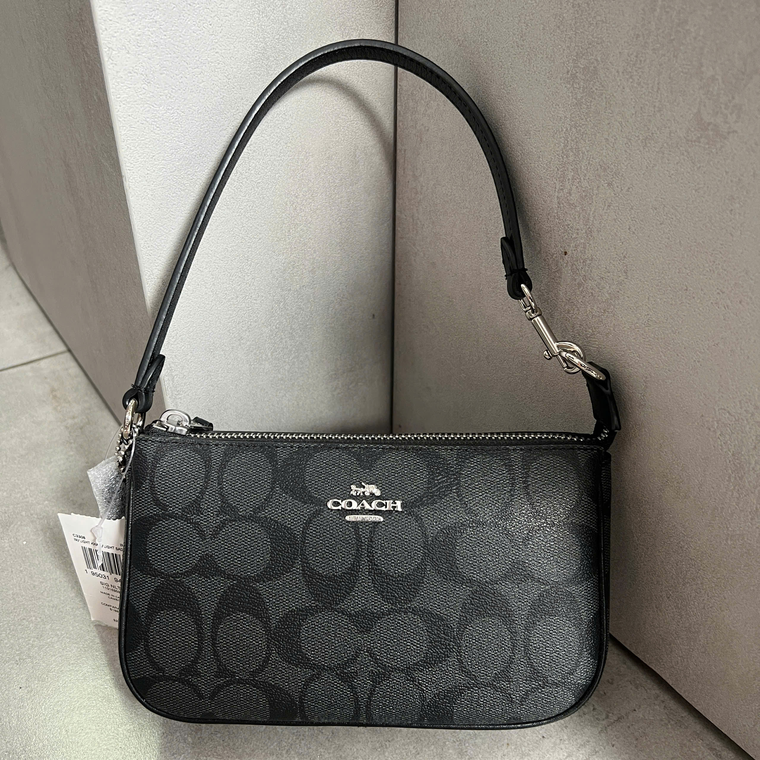 COACH SIGNATURE NOLITA BAG - BLACK